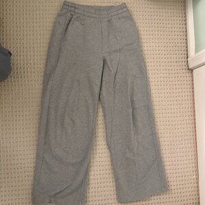 Aritzia The Group Babaton Wide Leg Sweatpants (Heather Grey, S)